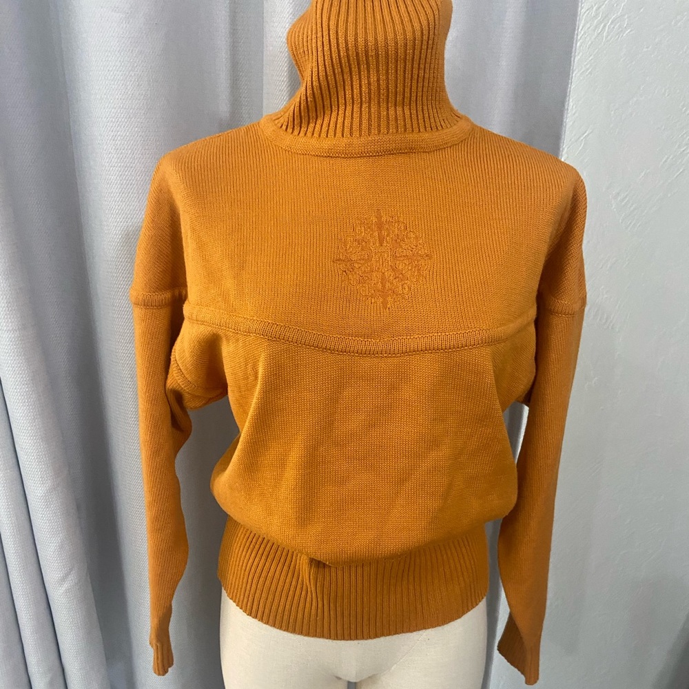 Bogner sweater burnt orange -size M